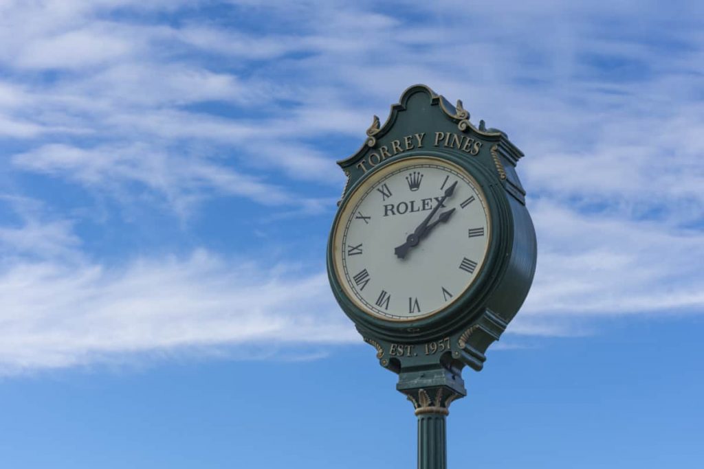 How Long Does It Commonly Take To Play 9 Holes Of Golf?